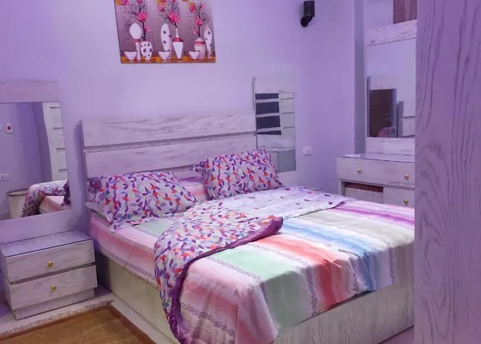 Apartment 1 Bedroom Sleeping 2 People's Only *