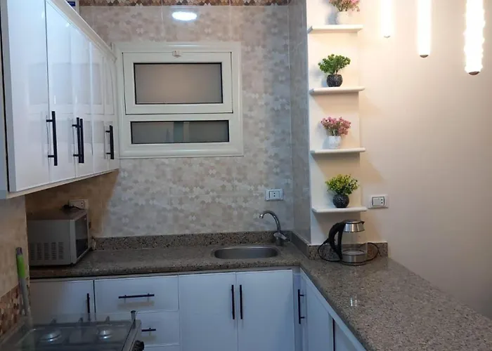 Apartment 1 Bedroom Sleeping 2 People's Only *